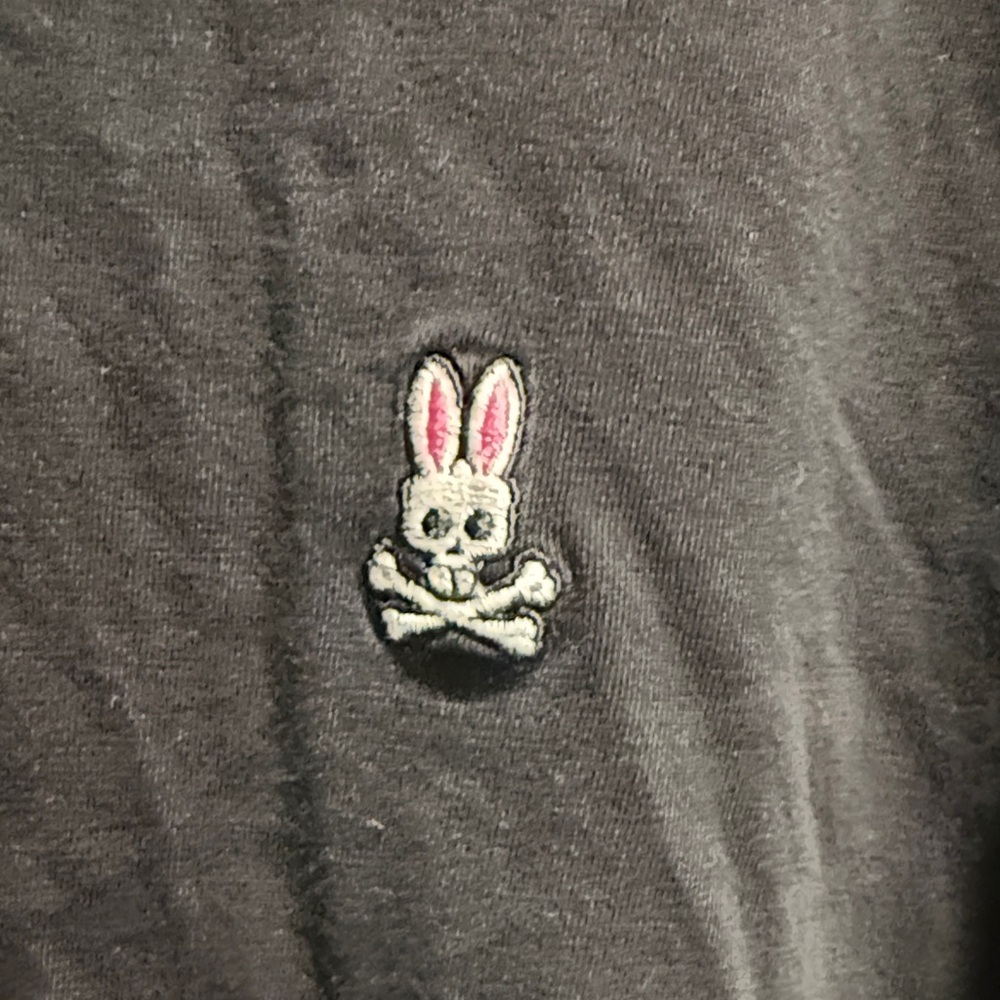 Psycho Bunny Men's black  V-Neck Tee 3 sizes available - Picture 2 of 3
